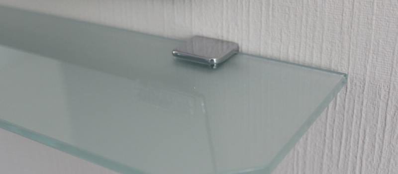 Glasablage zur Wandmontage
