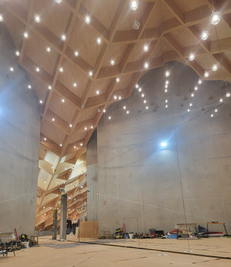 Gesamtansicht Spiegelwand