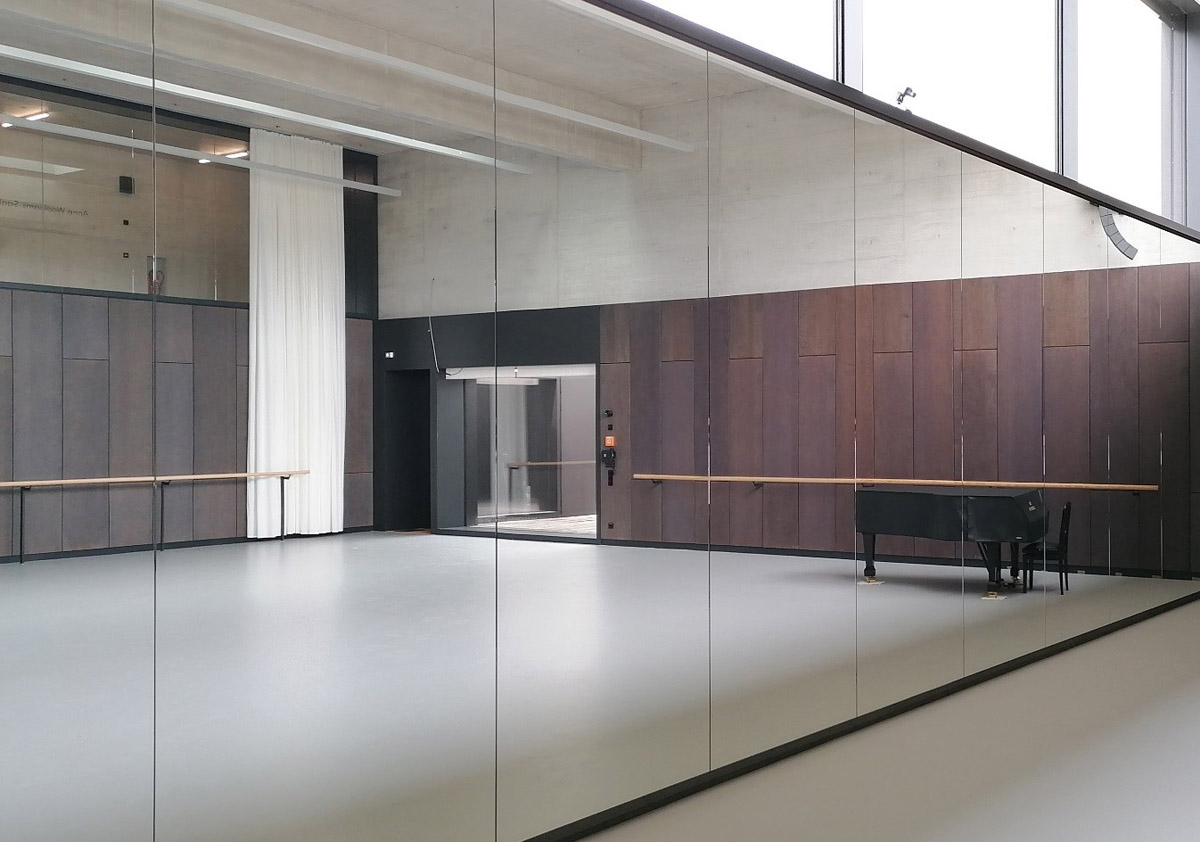 Spiegelwände Weißwasser