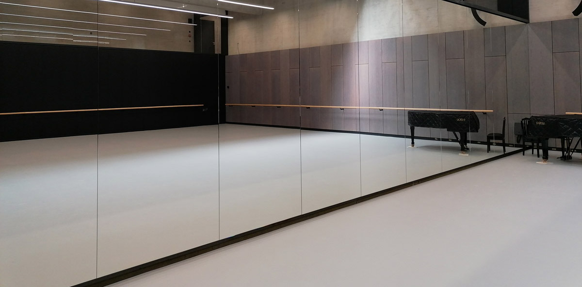 Spiegelwände Weißwasser